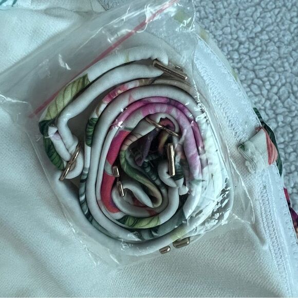 Kona Sol Bandeau Flounce Front Ruched Full Coverage One-Piece Size L  NWOT! - Picture 3 of 6